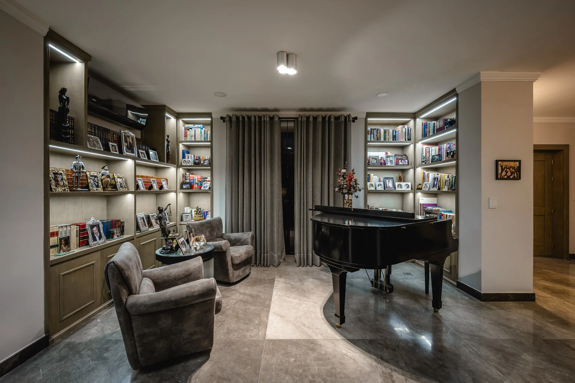 Libreros y estanterías